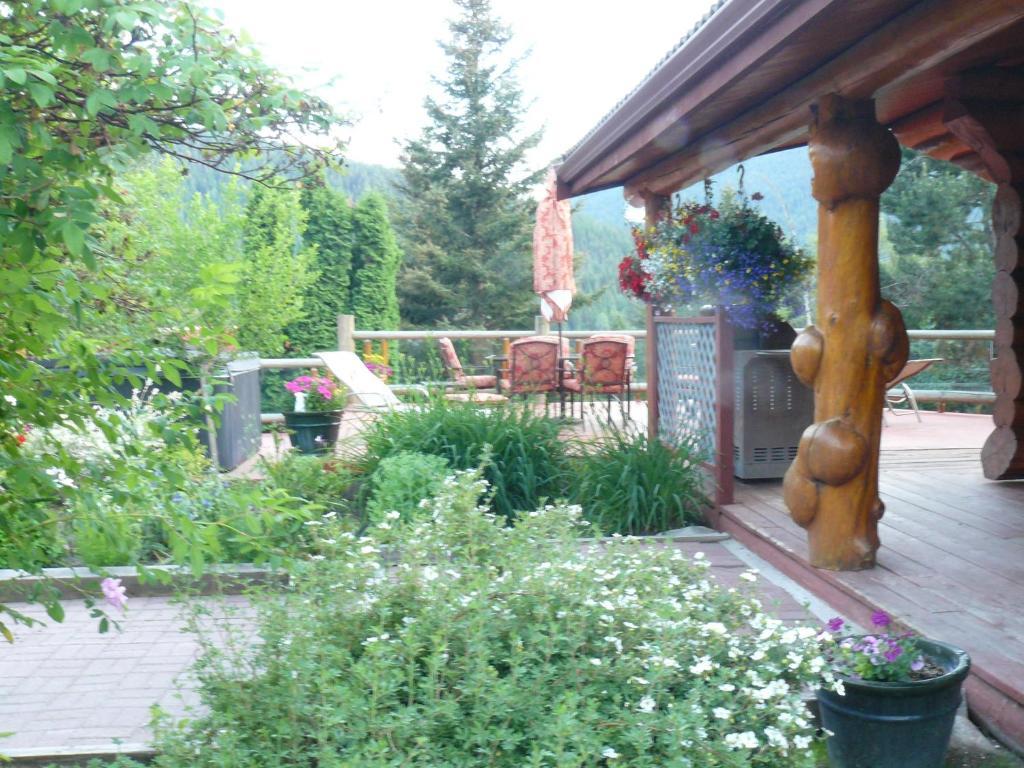 كيلوانا Hitching Post Resort الغرفة الصورة