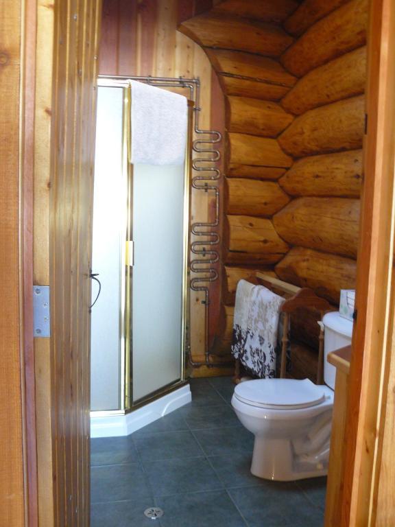 كيلوانا Hitching Post Resort الغرفة الصورة