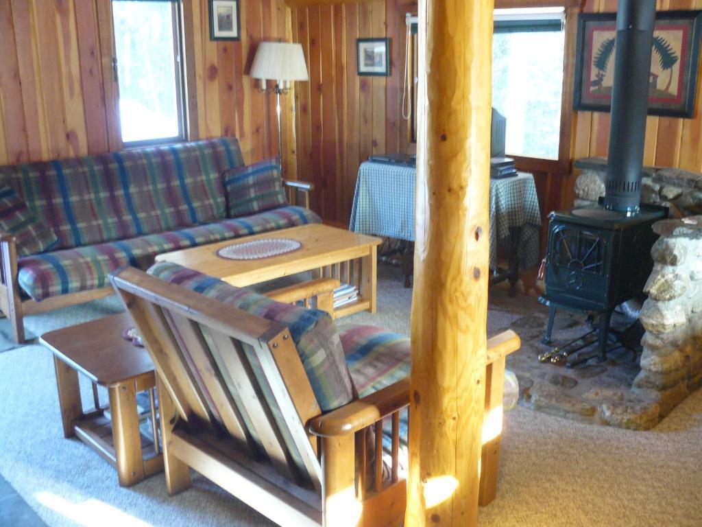 كيلوانا Hitching Post Resort الغرفة الصورة