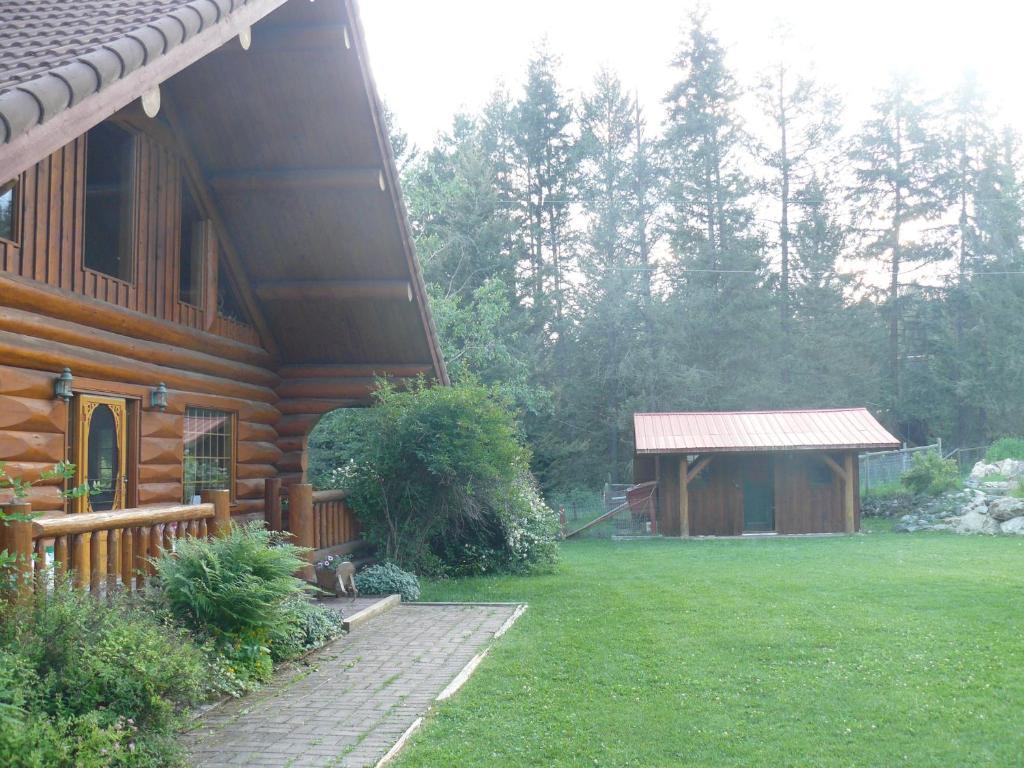 كيلوانا Hitching Post Resort الغرفة الصورة