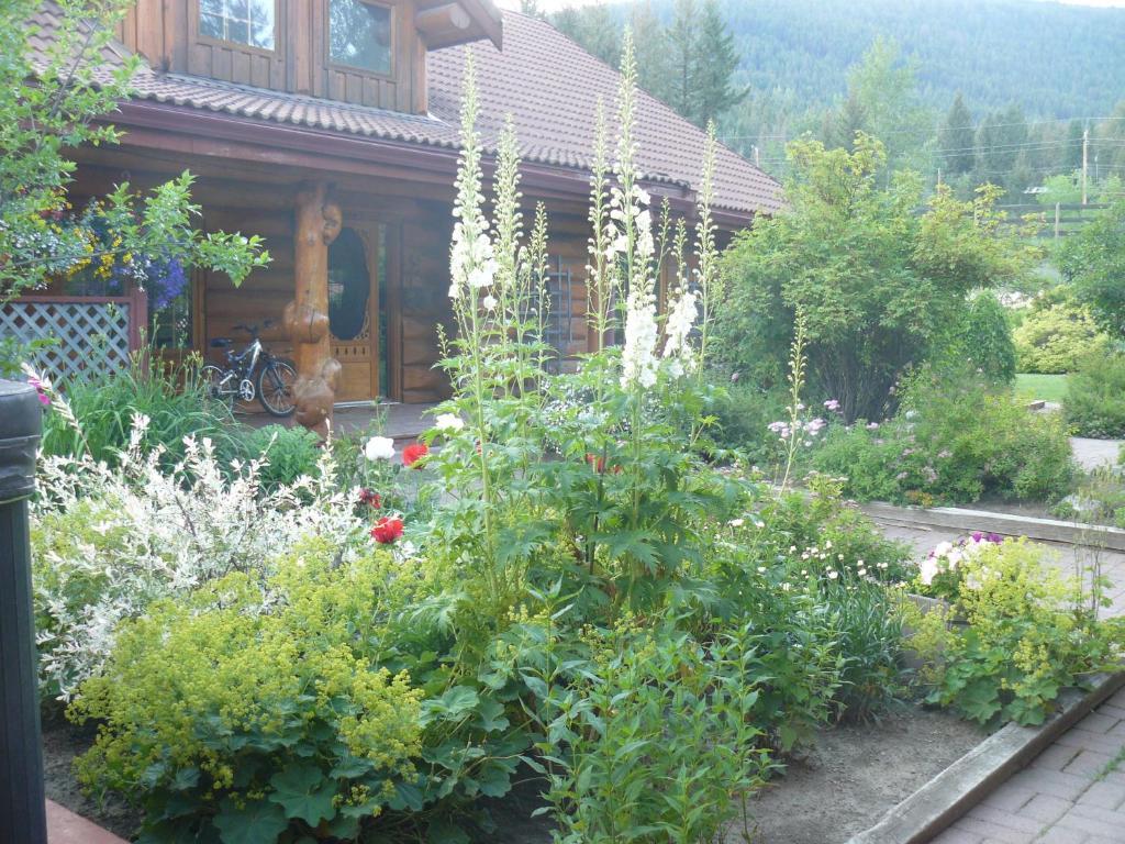 كيلوانا Hitching Post Resort المظهر الخارجي الصورة