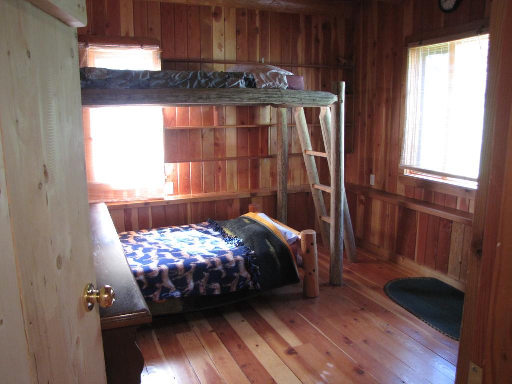 كيلوانا Hitching Post Resort المظهر الخارجي الصورة