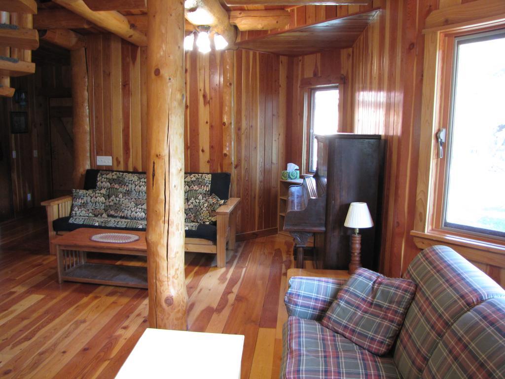 كيلوانا Hitching Post Resort المظهر الخارجي الصورة