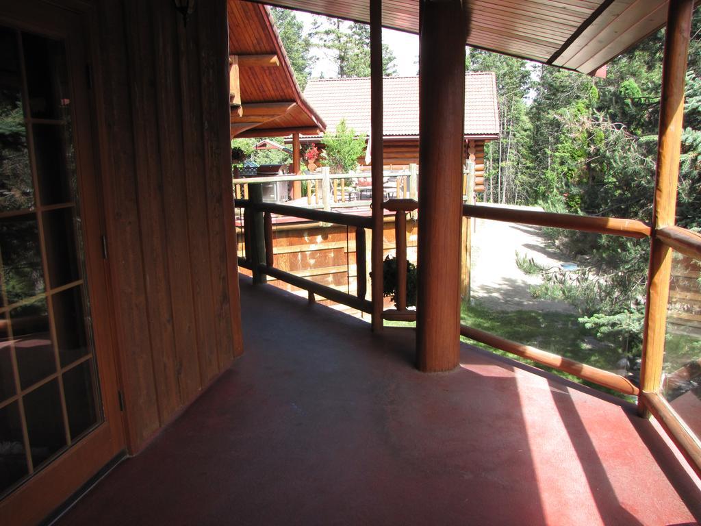 كيلوانا Hitching Post Resort المظهر الخارجي الصورة